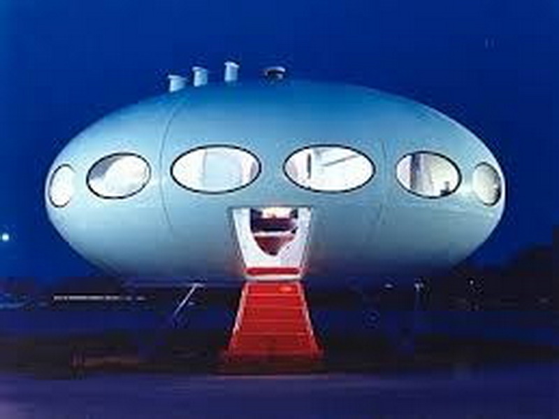 Жернова богов, черно-белый Евросоюз и новый Aufbau Ost: утренний кофе с EADaily